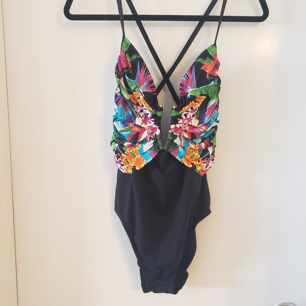 Bleu Rod Beattie plung on piece swimsuit 12